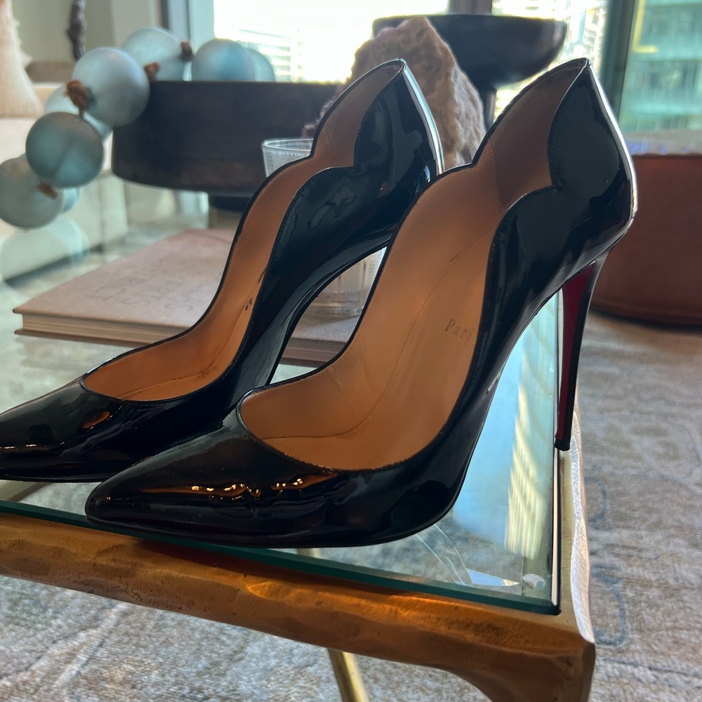 Hot Chick 100 Patent Red Sole High-Heel Pumps